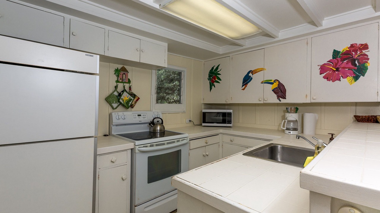 Photo of Kitchen in Kalama Tract