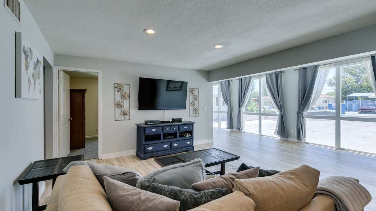 Photo of Livingroom in Rancho Oakey