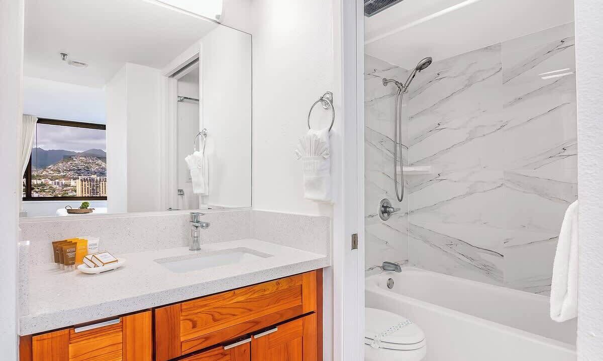 Photo of Bathroom in Waikiki