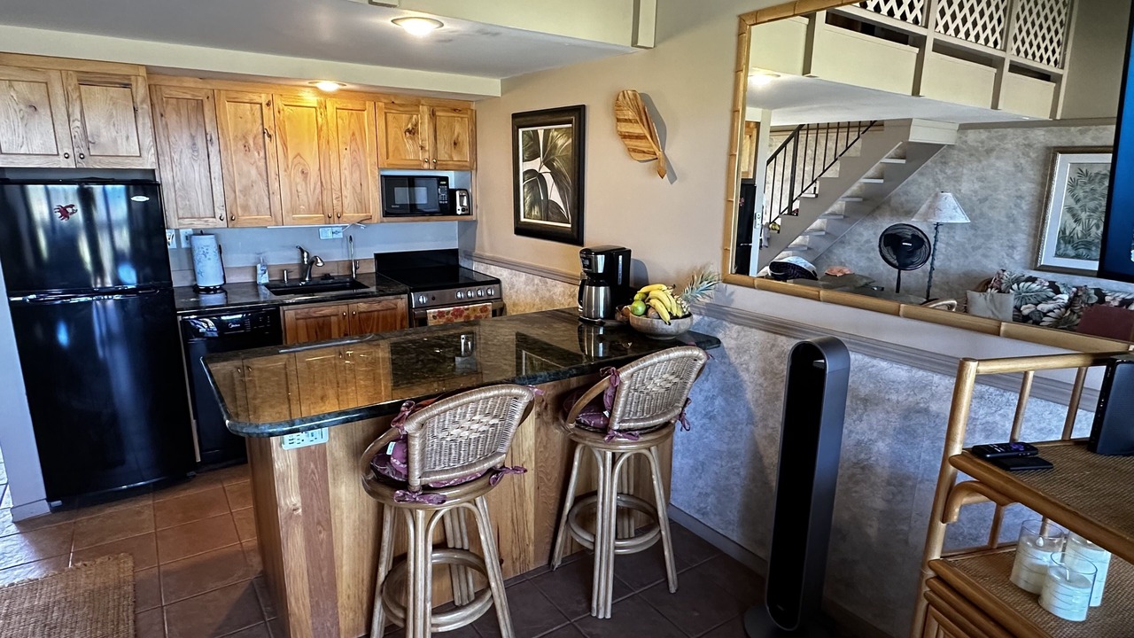 Photo of Kitchen in Maunaloa