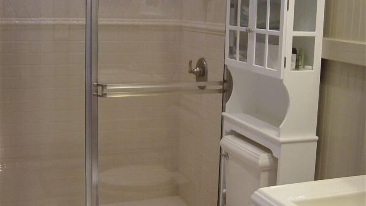 Photo of Bathroom in Lanai City
