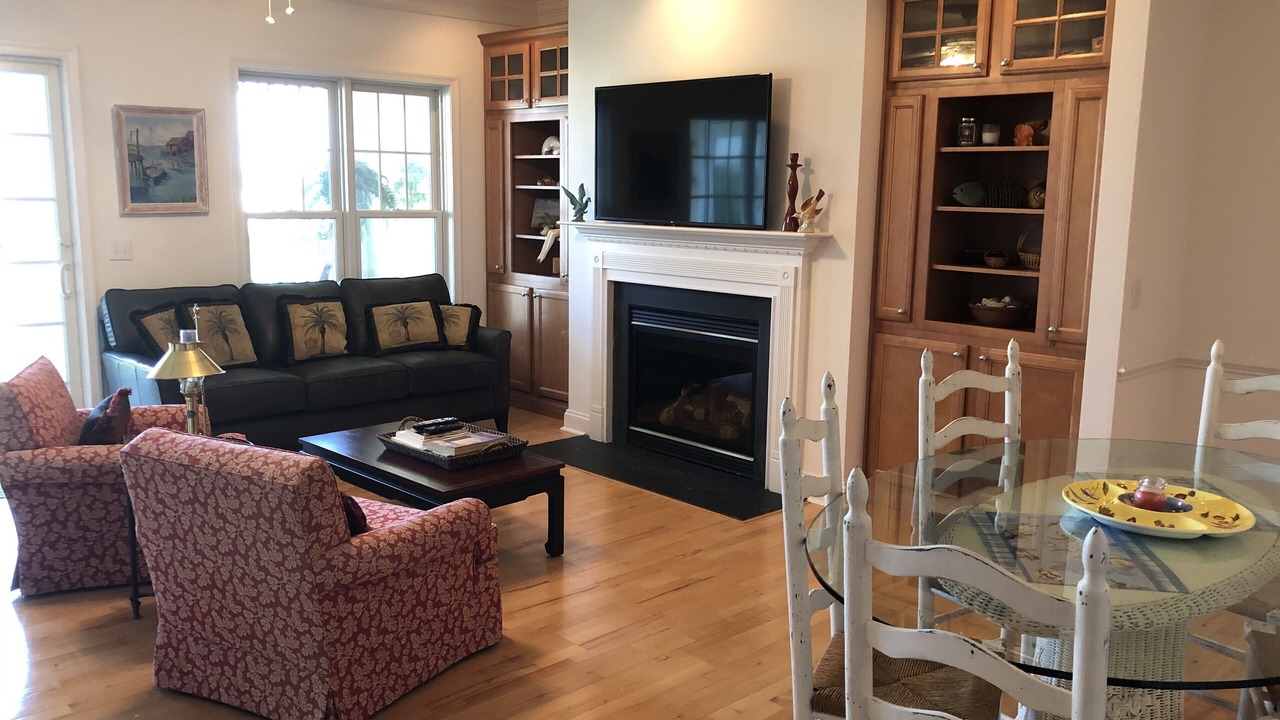 Photo of Livingroom in Long Neck