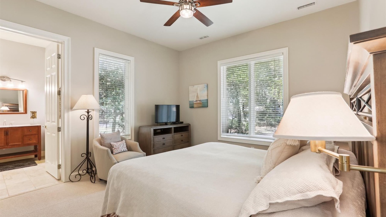 Photo of Bedroom in Beach Lagoon