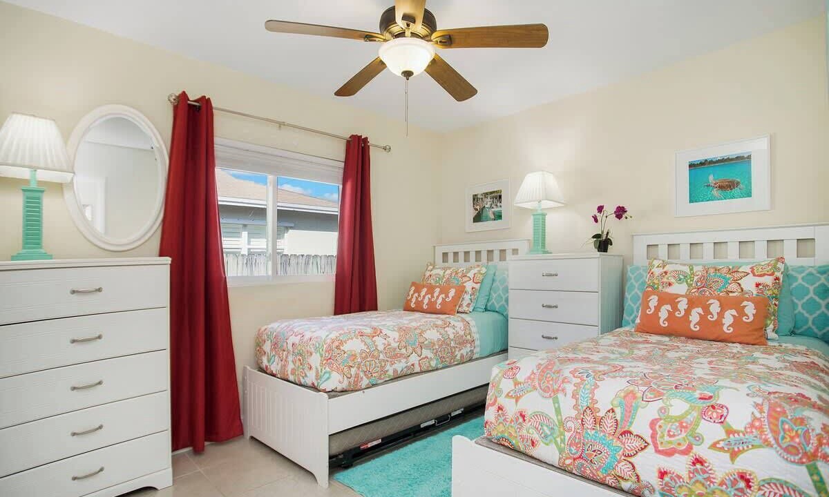 Photo of Bedroom in Naples Park