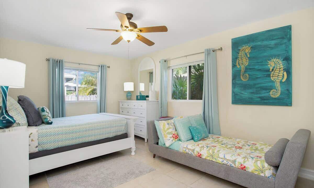 Photo of Bedroom in Naples Park