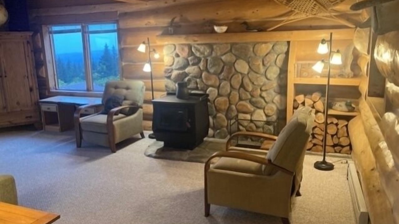 Photo of Livingroom in Diamond Ridge