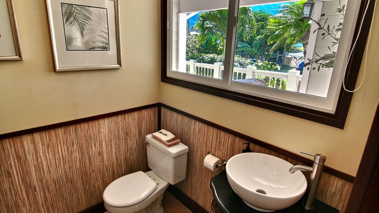 Photo of Bathroom in Waimanalo Beach