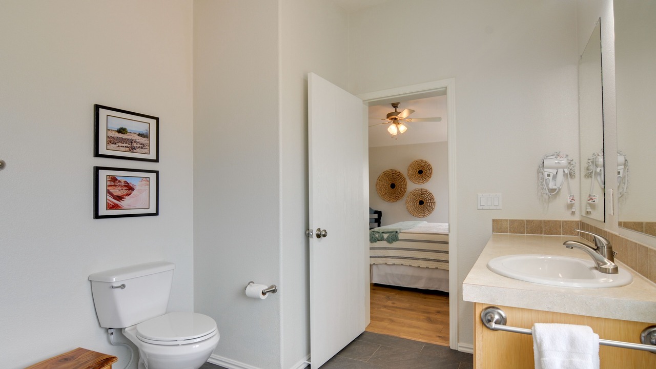 Photo of Bathroom in Escalante