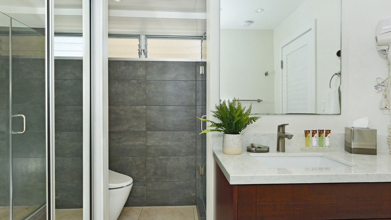 Photo of Bathroom in Waikiki
