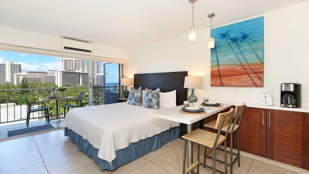 Photo of Bedroom in Waikiki