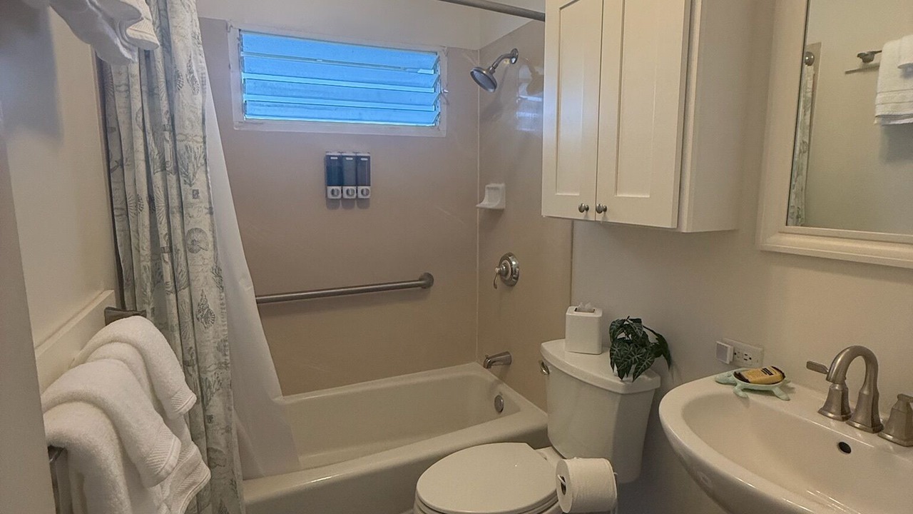 Photo of Bathroom in Kailua