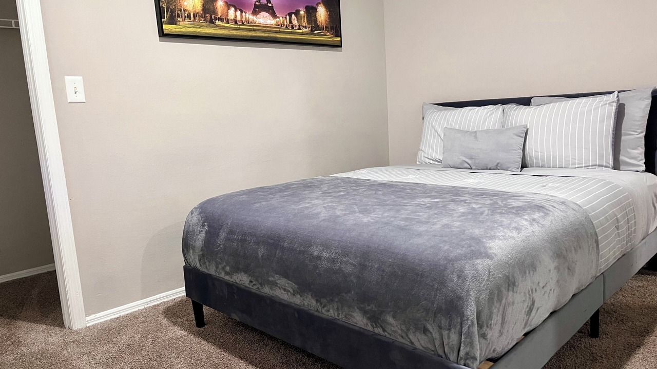 Photo of Bedroom in Kirkman South