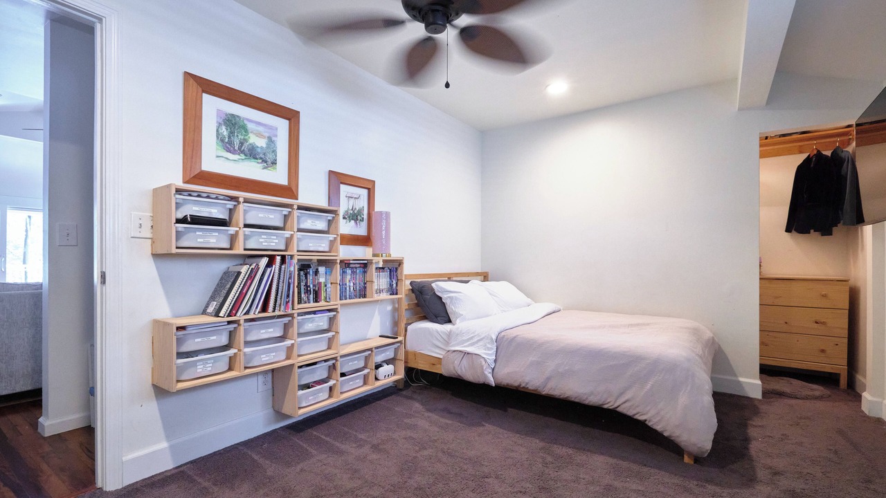 Photo of Bedroom in Manoa