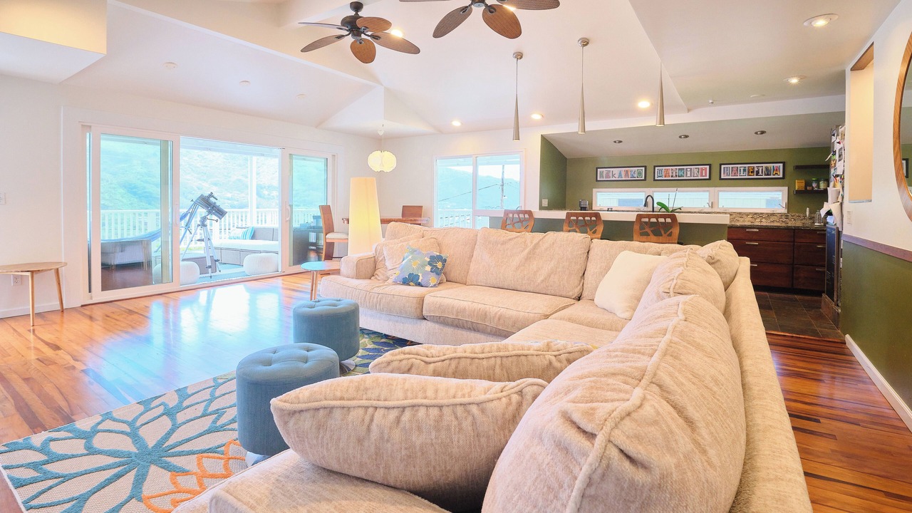 Photo of Livingroom in Manoa