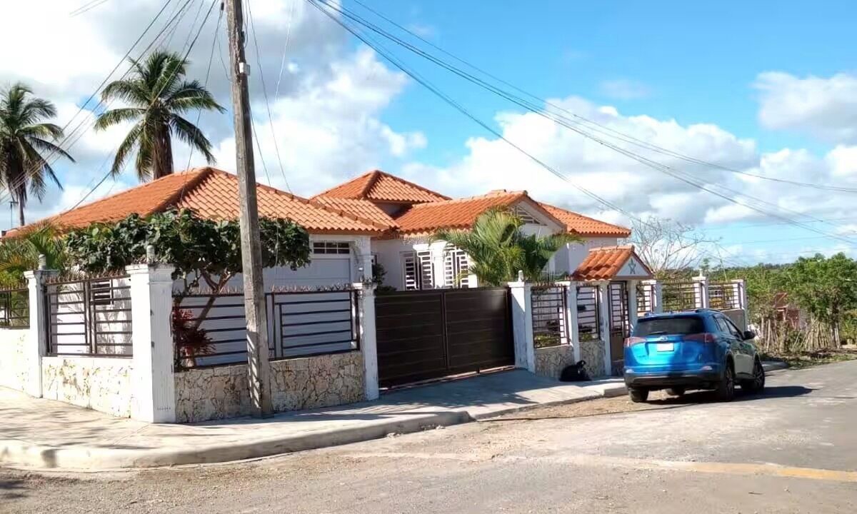 Photo of Others in Sanchez