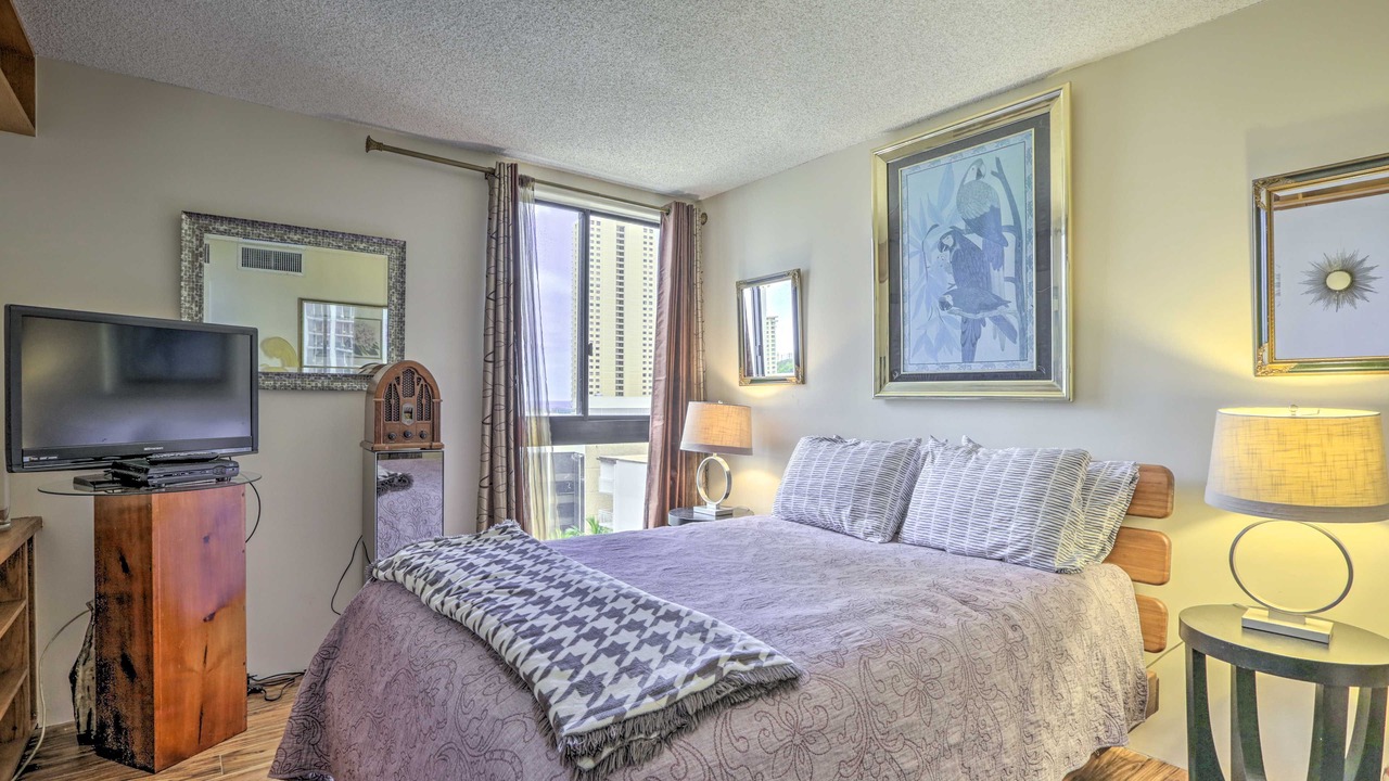 Photo of Bedroom in Waikiki