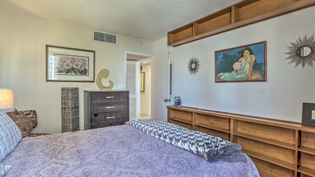 Photo of Bedroom in Waikiki