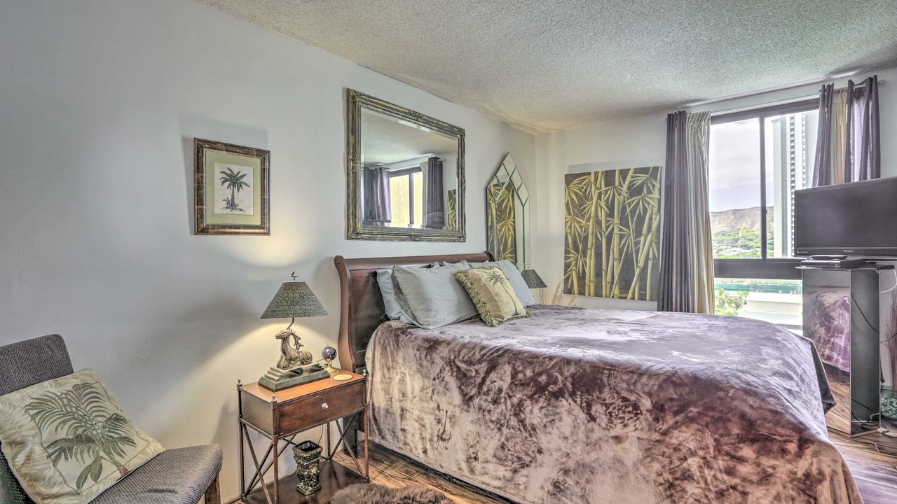 Photo of Bedroom in Waikiki