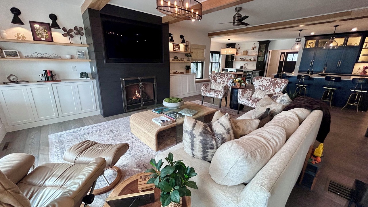 Photo of Livingroom in Bolton Landing