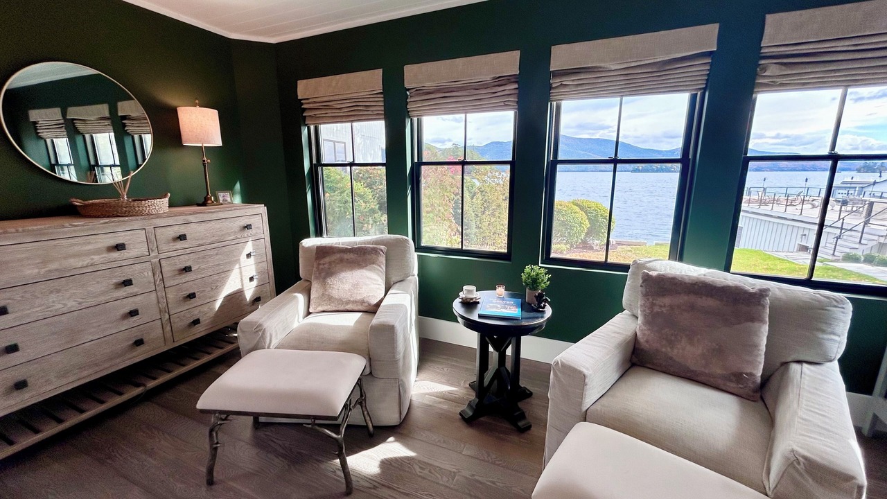 Photo of Livingroom in Bolton Landing
