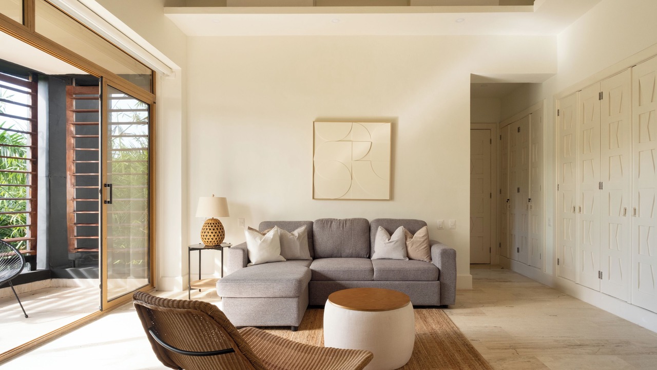 Photo of Livingroom in Los Altos
