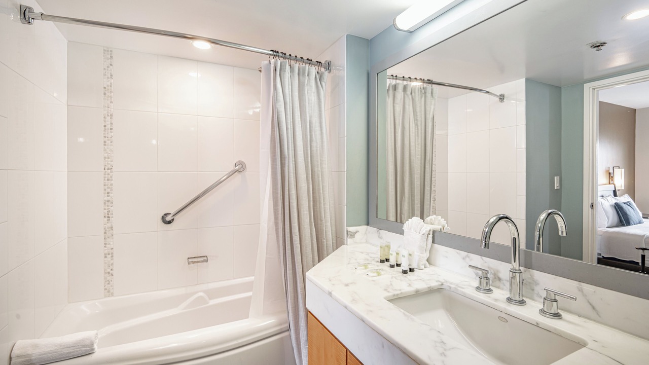 Photo of Bathroom in Ala Moana