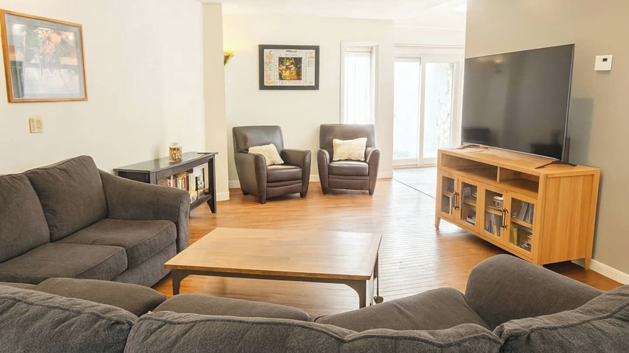 Photo of Livingroom in Fort Edward