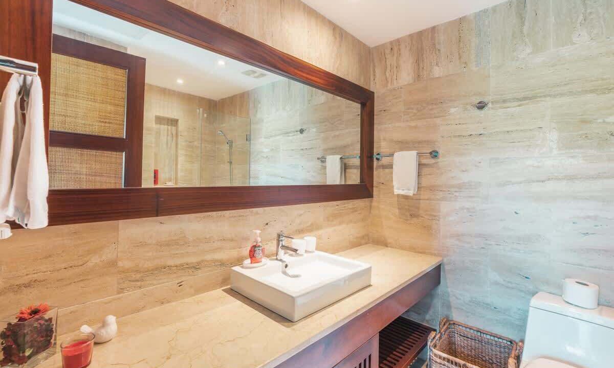 Photo of Bathroom in La Iglesia