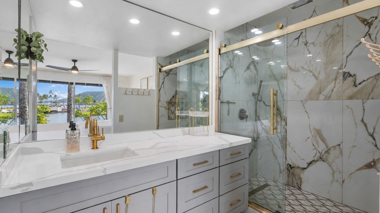 Photo of Bathroom in Portlock