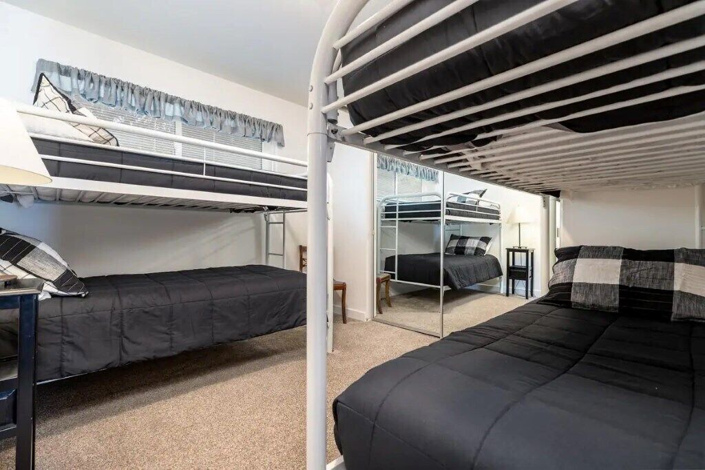 Photo of Bedroom in Sandy
