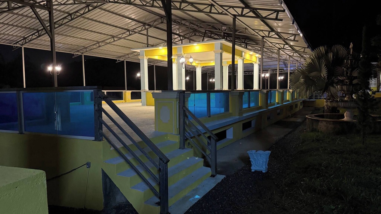 Photo of Outdoor in Pedro Brand