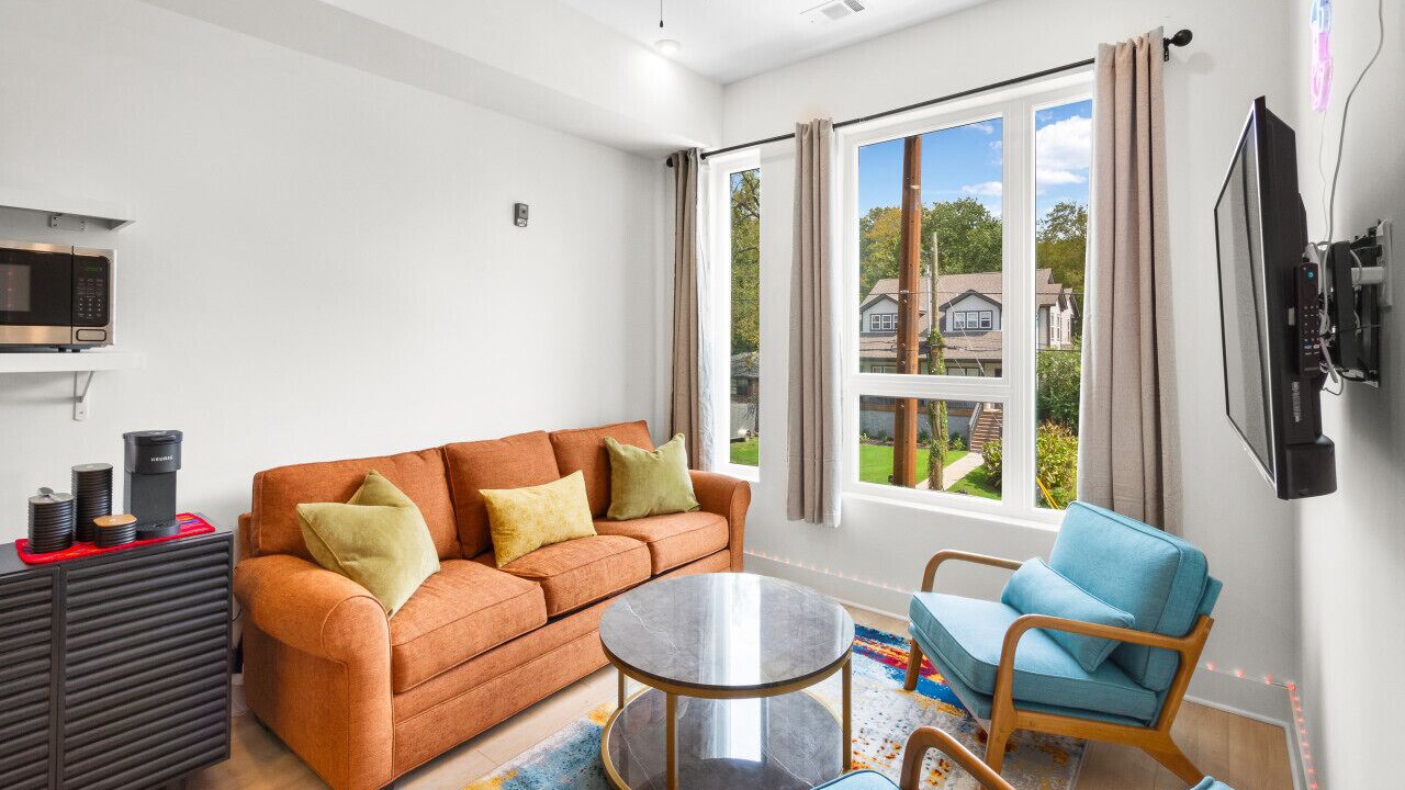 Photo of Livingroom in Talbot's Corner
