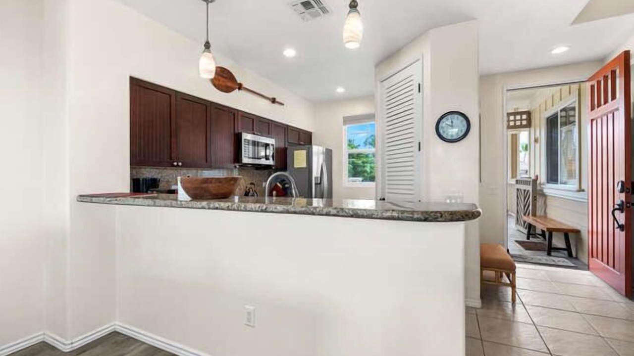 Photo of Kitchen in Waikoloa