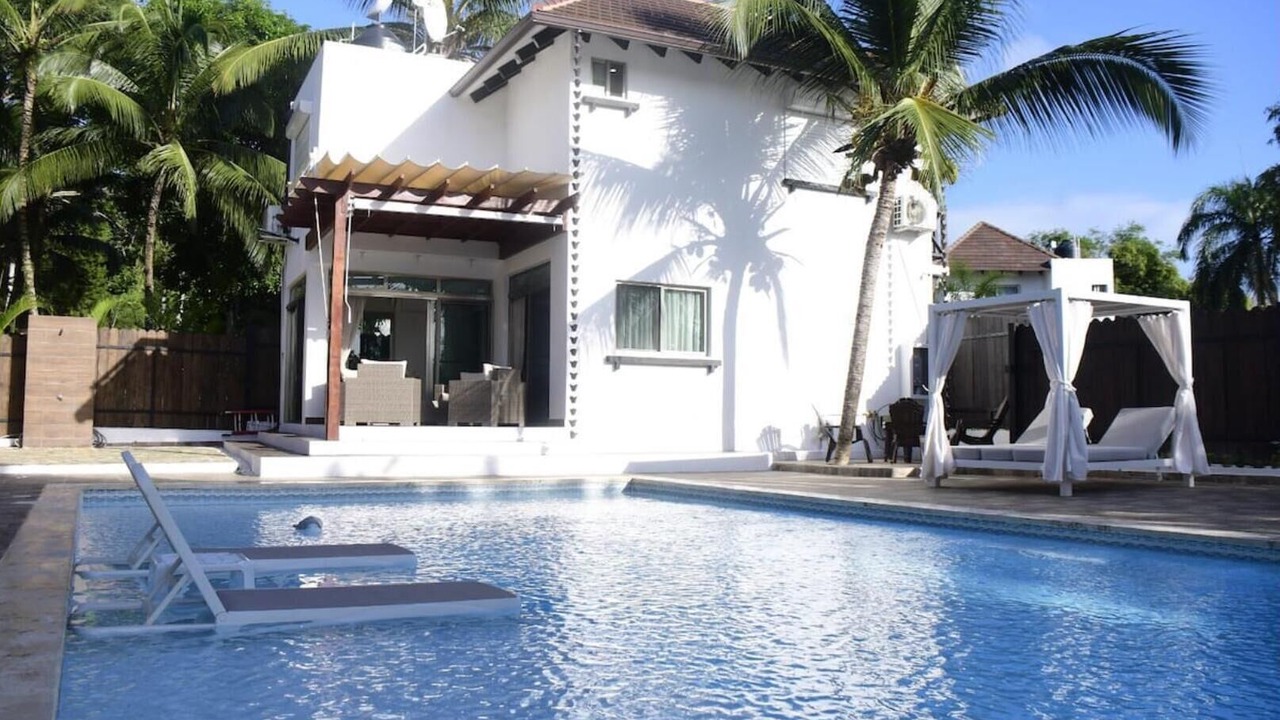 Photo of Outdoor in Pedro Brand
