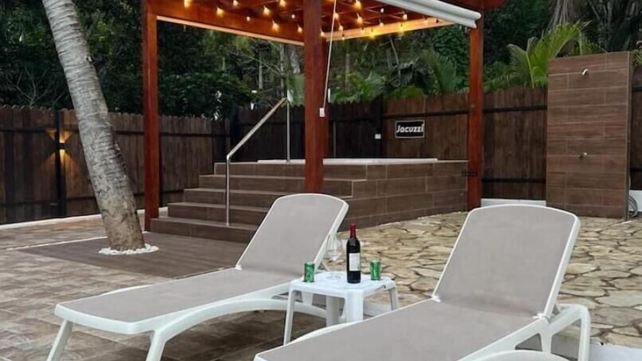 Photo of Outdoor in Pedro Brand