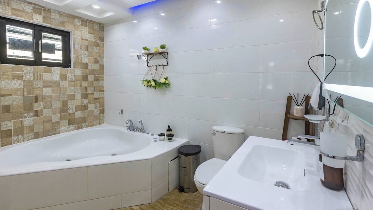 Photo of Bathroom in Costambar