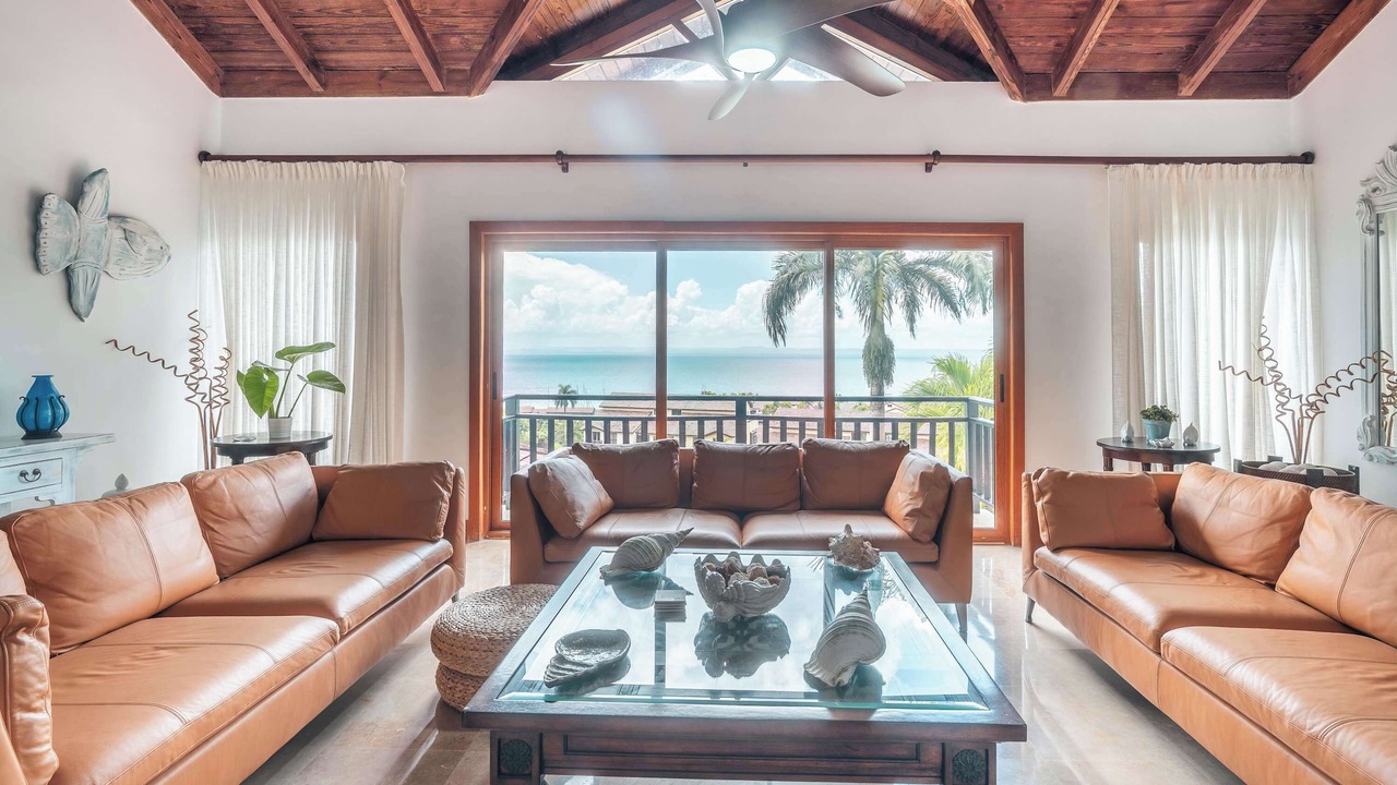 Photo of Livingroom in Puerto Bahia