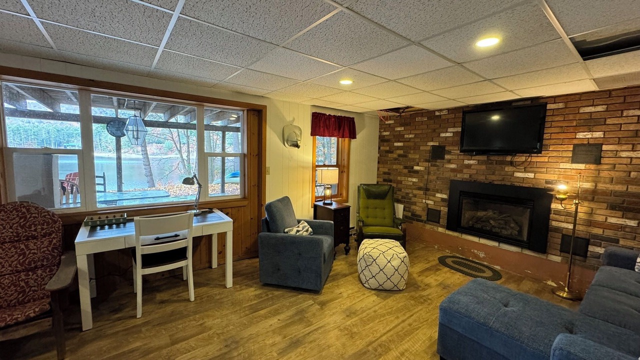 Photo of Livingroom in Hadley