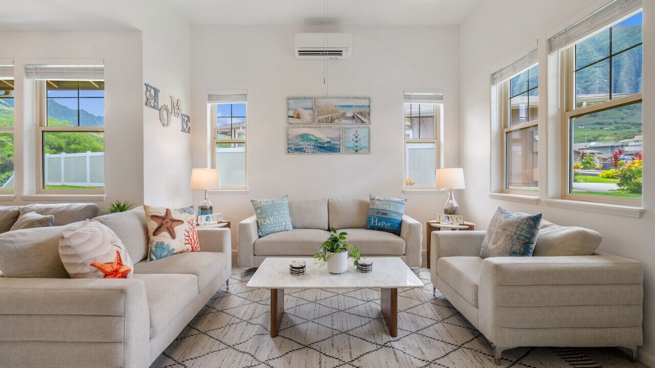 Photo of Livingroom in Makaha Valley