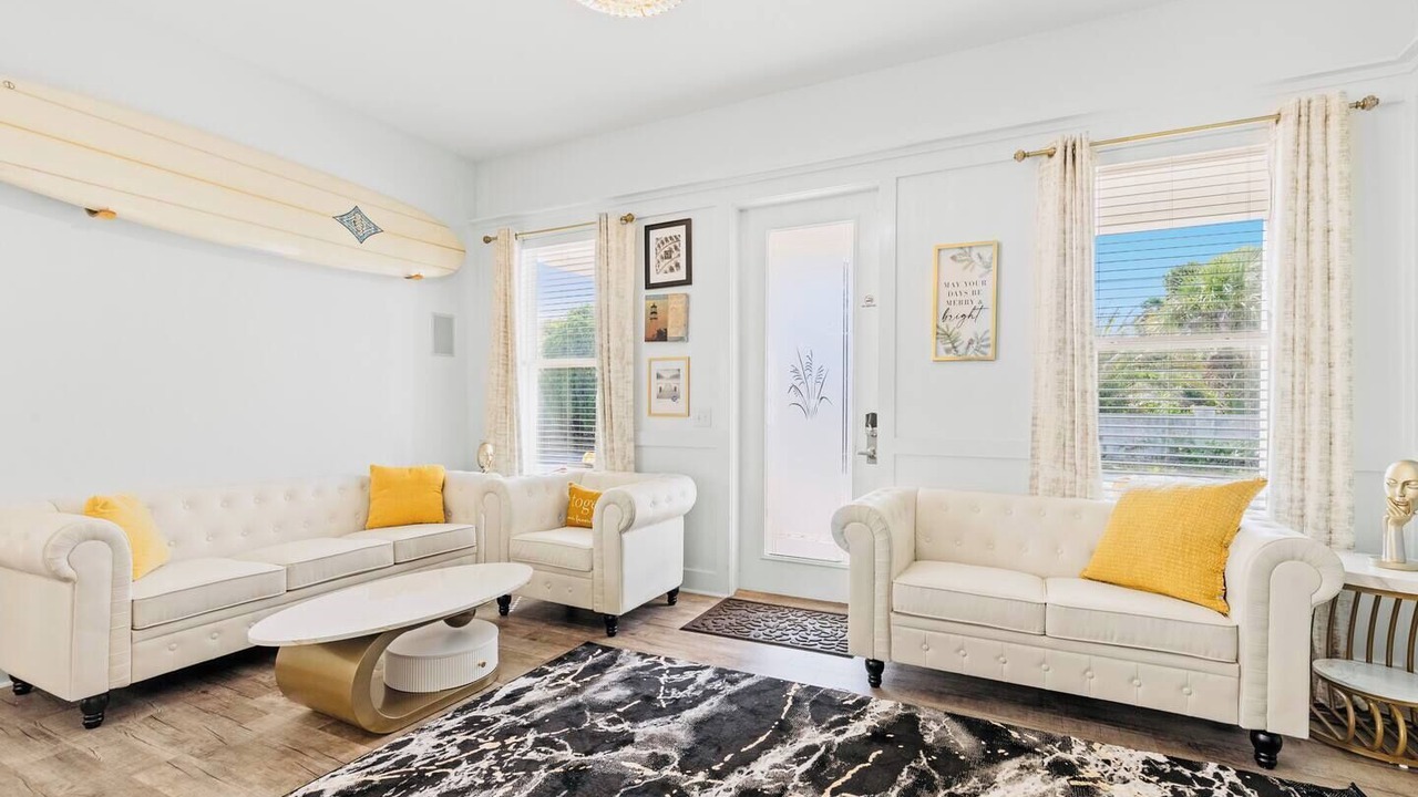 Photo of Livingroom in Laguna Beach Estates