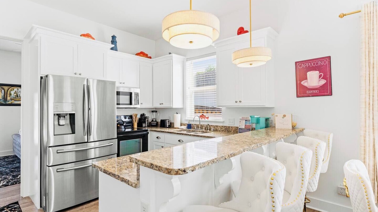 Photo of Kitchen in Laguna Beach Estates