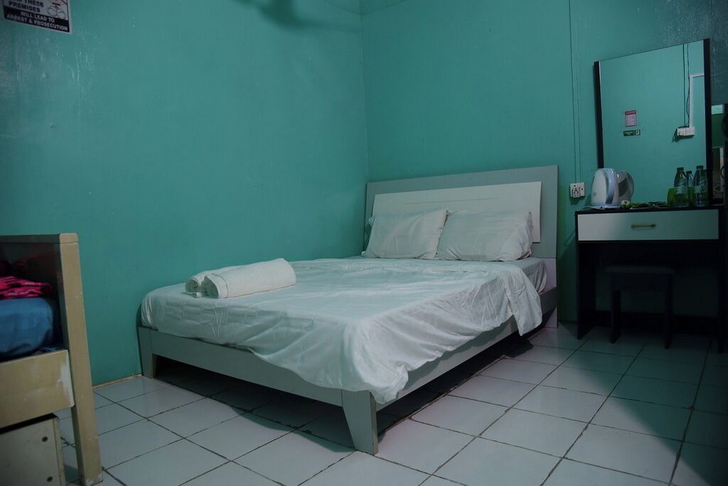 Photo of Bedroom in Male