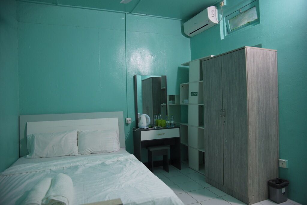Photo of Bedroom in Male