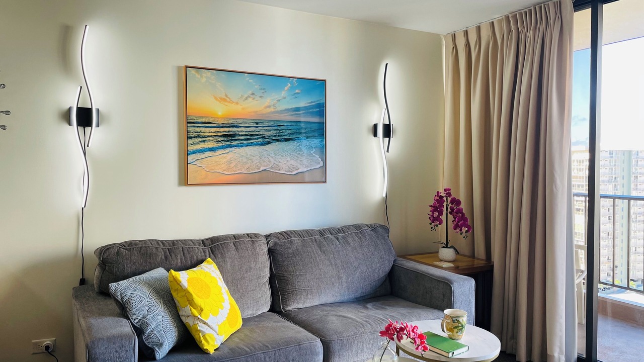 Photo of Livingroom in Waikiki