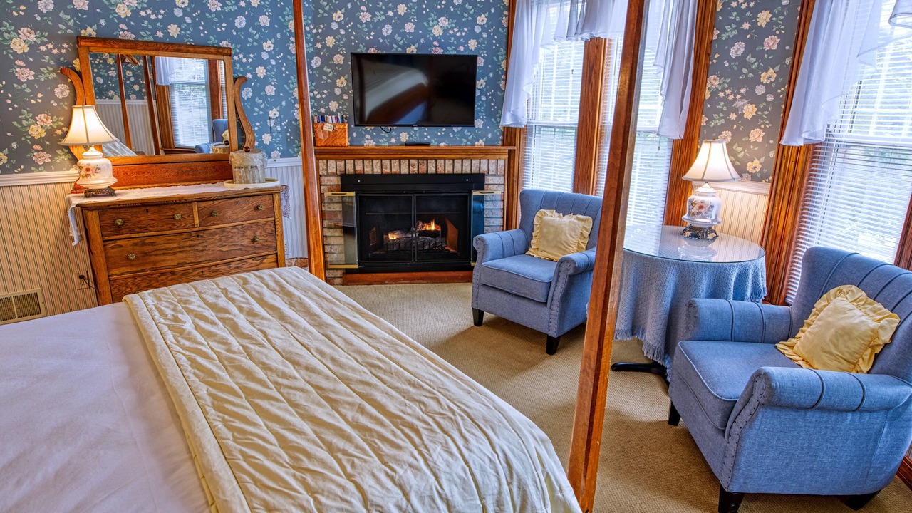 Photo of Bedroom in Lake Luzerne-Hadley