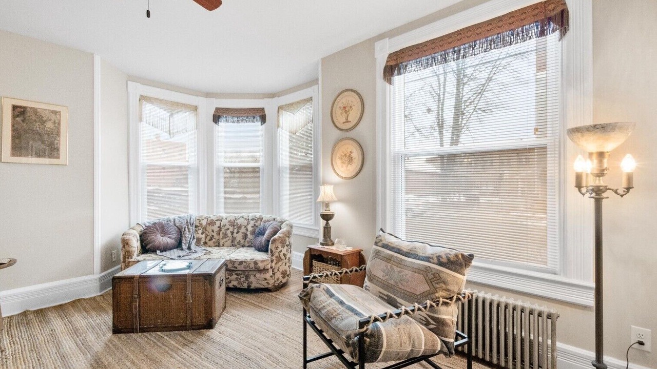 Photo of Livingroom in Hudson Falls Historic District