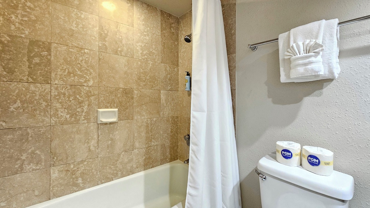 Photo of Bathroom in Waikiki