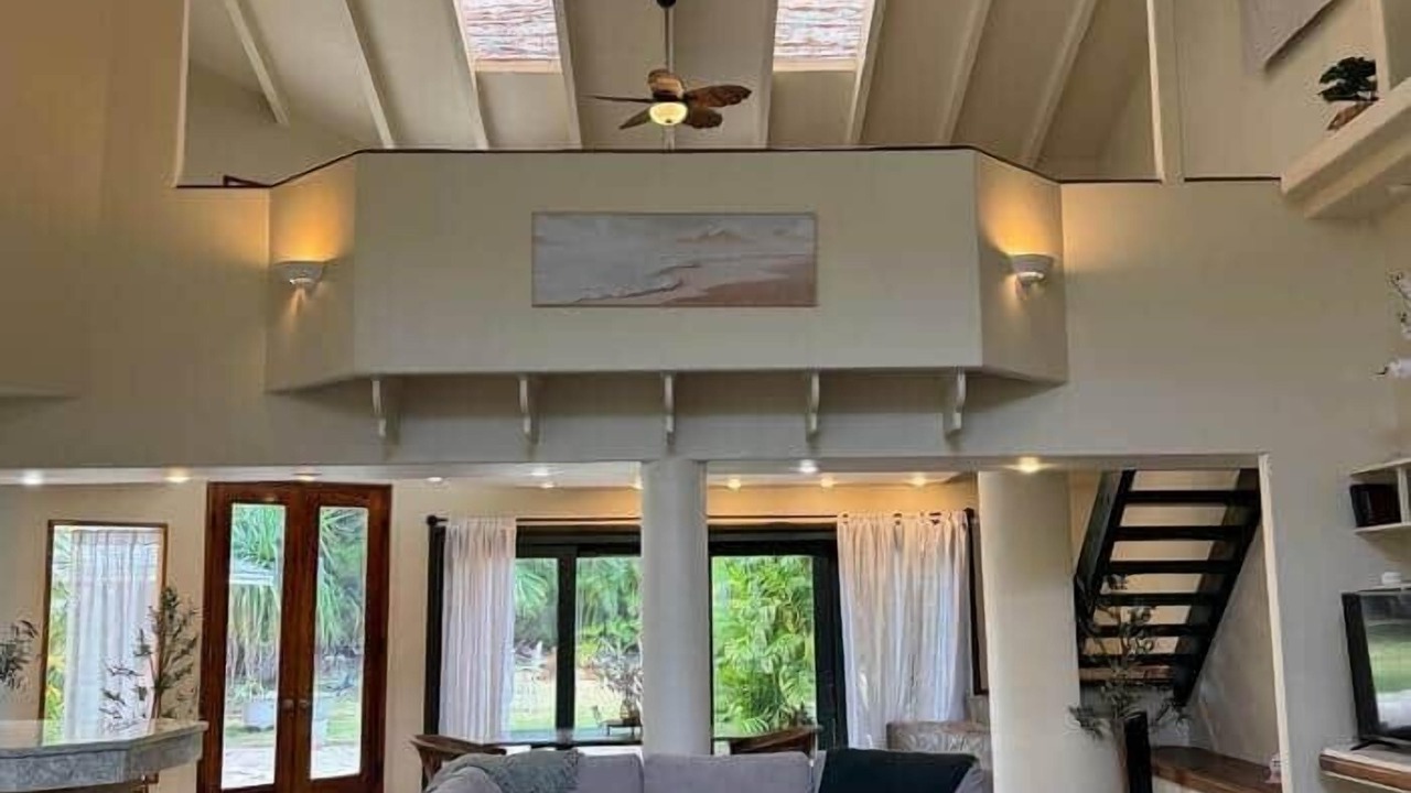 Photo of Livingroom in Lanikai