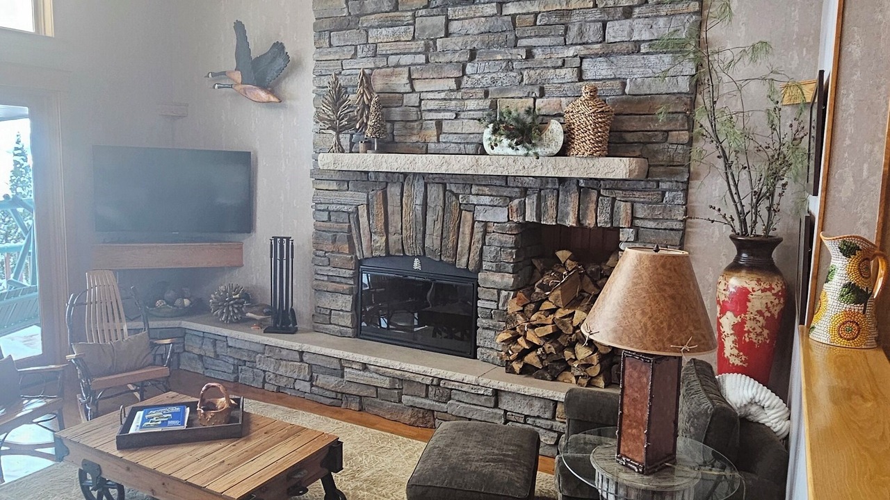 Photo of Livingroom in Schroon Lake