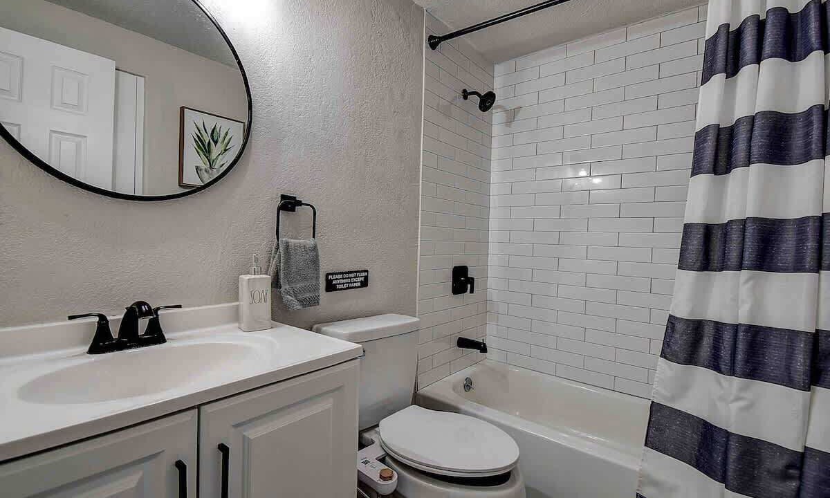Photo of Bathroom in Sun Bay South